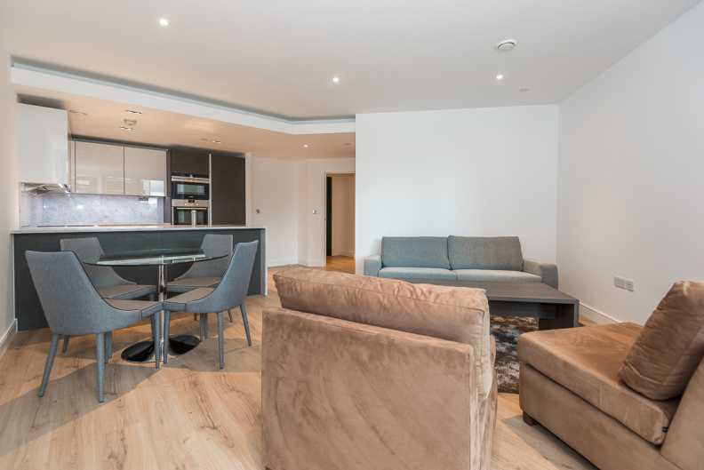 2 bedrooms apartments/flats to sale in Beardon Road, Hammersmith-image 8