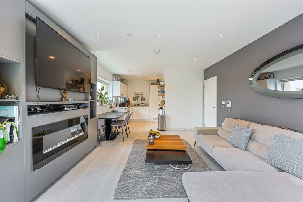 2 bedrooms apartments/flats for sale in Perryfield Way, Hendon Waterside - NW9 view 7