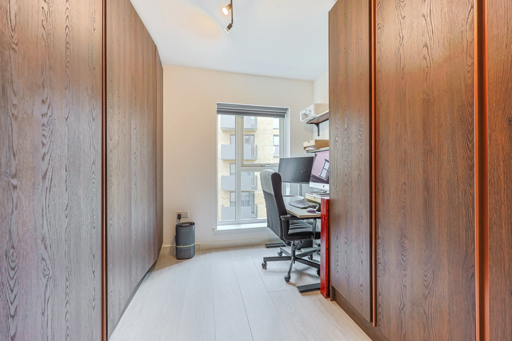 2 bedrooms apartments/flats for sale in Perryfield Way, Hendon Waterside - NW9 view 6