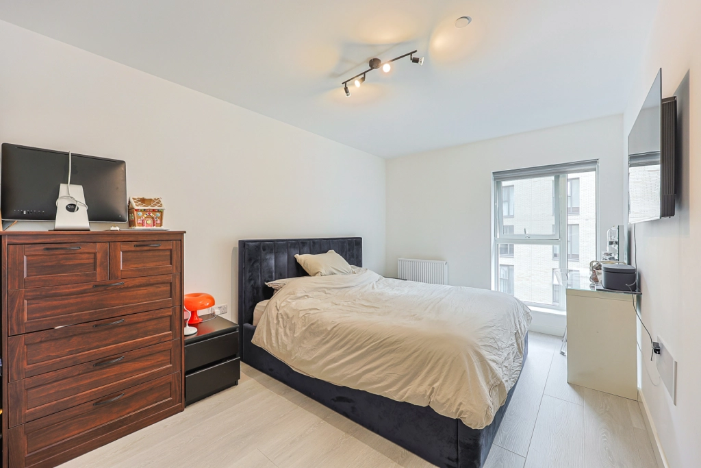 2 bedrooms apartments/flats for sale in Perryfield Way, Hendon Waterside - NW9 view 12