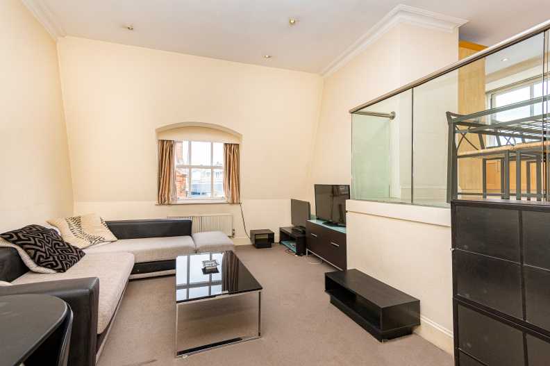 3 bedrooms apartments/flats to sale in Whitehall, St James-image 5