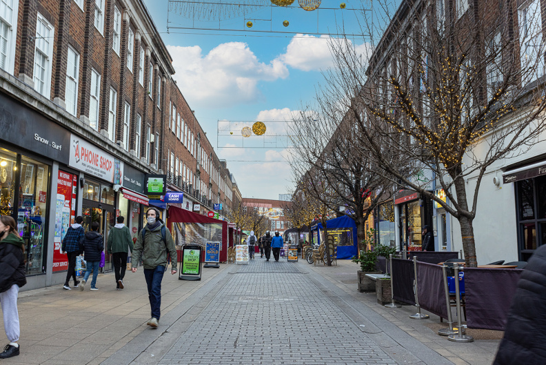 2 bedrooms apartments/flats to sale in Kingston upon Thames, Surrey-image 8