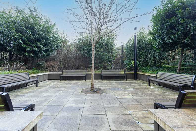 3 bedrooms apartments/flats to sale in Eldon House, 52 Aerodrome Road, Beaufort Park-image 14