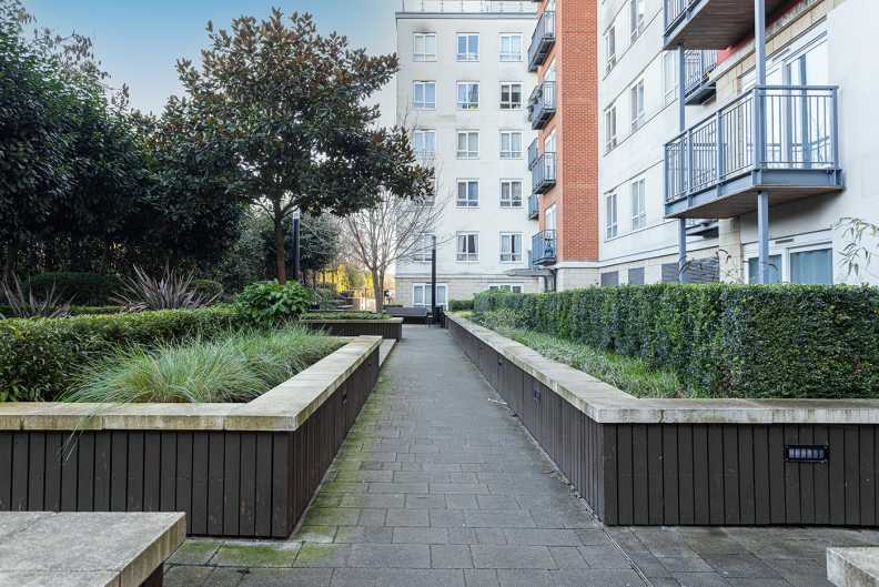 3 bedrooms apartments/flats to sale in Eldon House, 52 Aerodrome Road, Beaufort Park-image 19