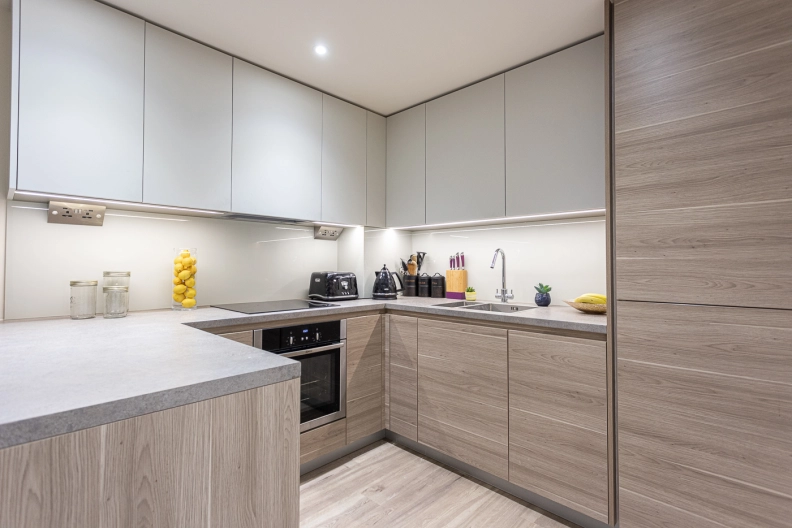 2 bedrooms apartments/flats to sale in Beaufort Square, Beaufort Park, Colindale-image 5