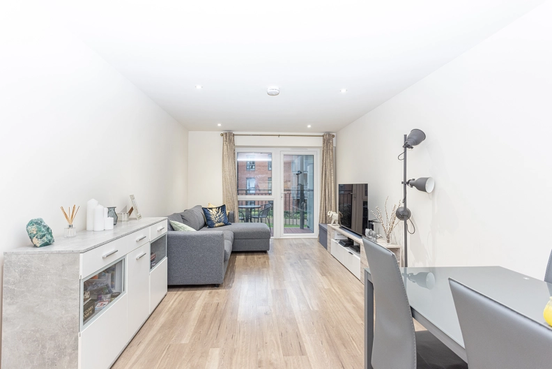 2 bedrooms apartments/flats to sale in Beaufort Square, Beaufort Park, Colindale-image 10