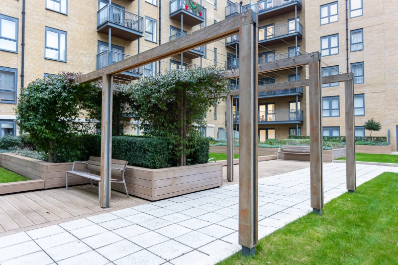2 bedrooms apartments/flats to sale in Beaufort Square, Beaufort Park, Colindale-image 16