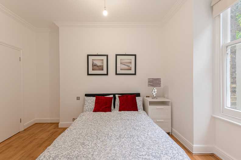 3 bedrooms apartments/flats to sale in Pitt Street, Kensington, London-image 14