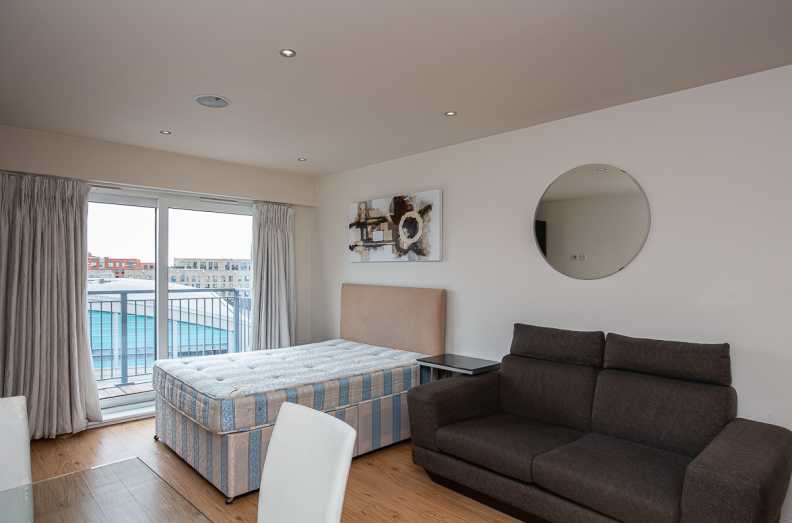 Studio apartments/flats to sale in Curtiss House, 27 Heritage Avenue, London-image 3