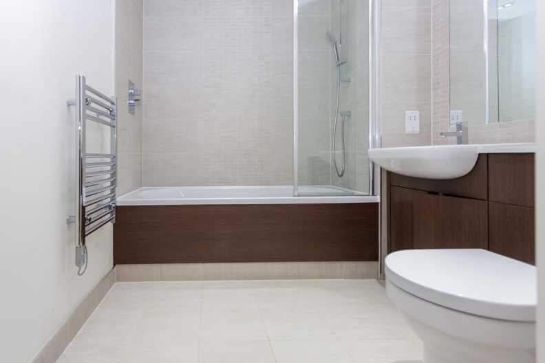 Studio apartments/flats to sale in Commander Avenue, Colindale, London-image 6
