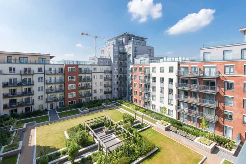 Studio apartments/flats to sale in Commander Avenue, Colindale, London-image 2