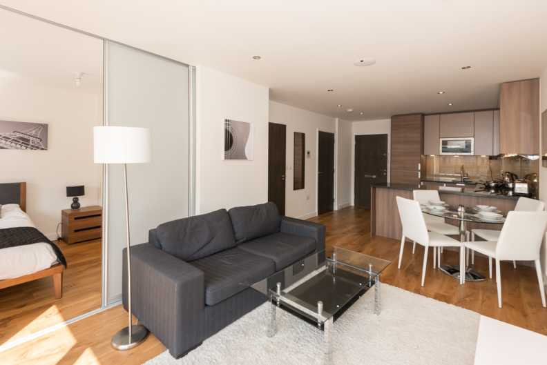 Studio apartments/flats to sale in Commander Avenue, Colindale, London-image 11