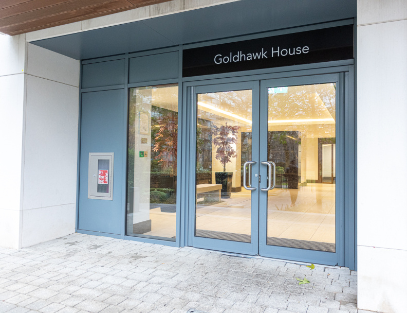 1 bedroom apartments/flats to sale in Beaufort Square, London-image 3