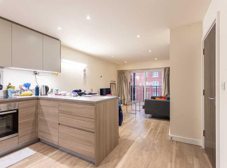 1 bedroom apartments/flats to sale in Beaufort Square, London-image 13