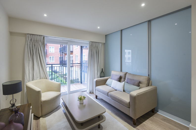 1 bedroom apartments/flats to sale in Beaufort Square, Beaufort, Colindale-image 2