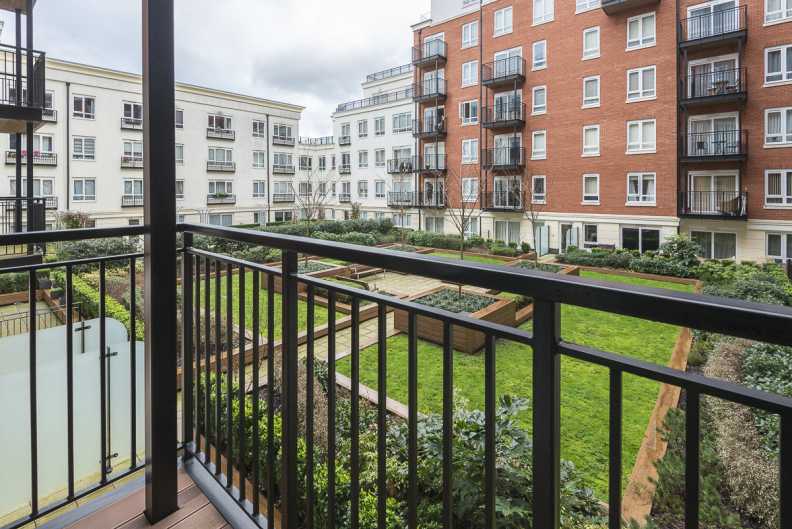 1 bedroom apartments/flats to sale in Beaufort Square, Beaufort, Colindale-image 7