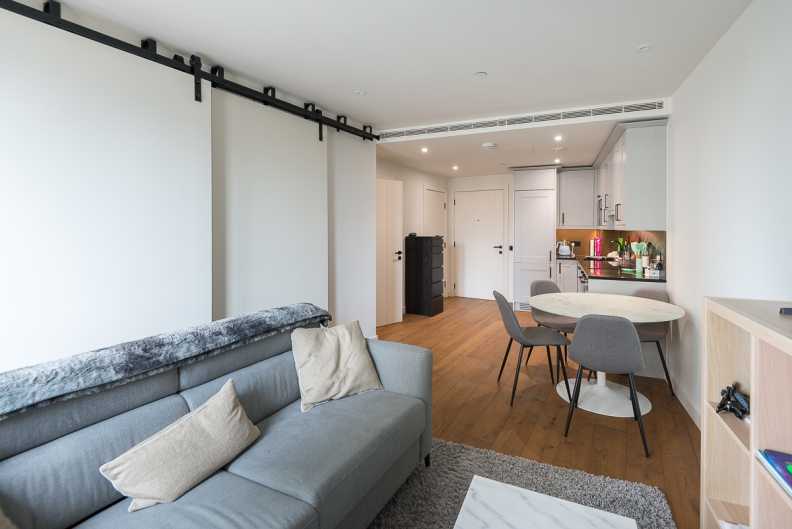 1 bedroom apartments/flats to sale in Emery Way, Royal Mint, Wapping-image 3