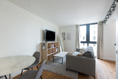 Emery Way, London E1W image 2