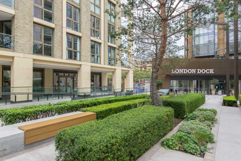 1 bedroom apartments/flats to sale in Emery Way, London-image 8