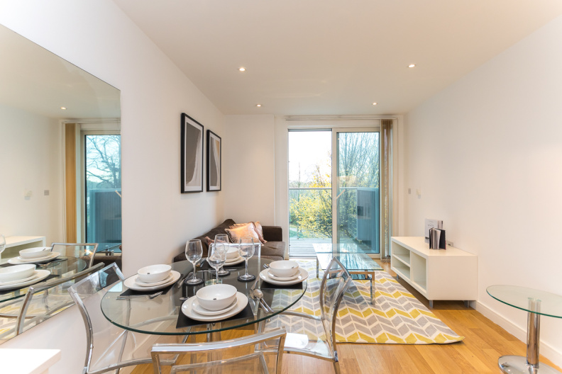 1 bedroom apartments/flats to sale in Goodchild Road, Woodberry Down, Manor House-image 6