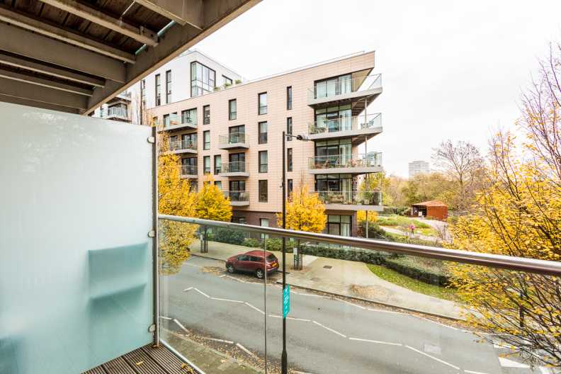 1 bedroom apartments/flats to sale in Goodchild Road, Woodberry Down, Manor House-image 10