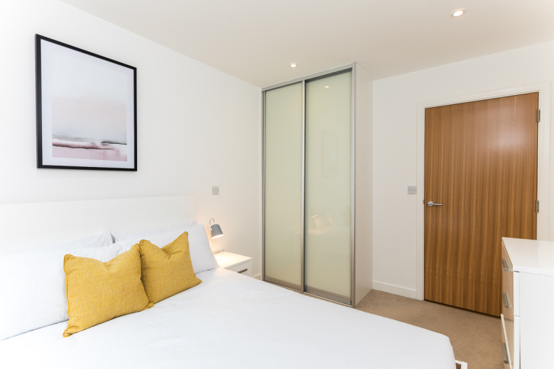 1 bedroom apartments/flats to sale in Goodchild Road, Woodberry Down, Manor House-image 12