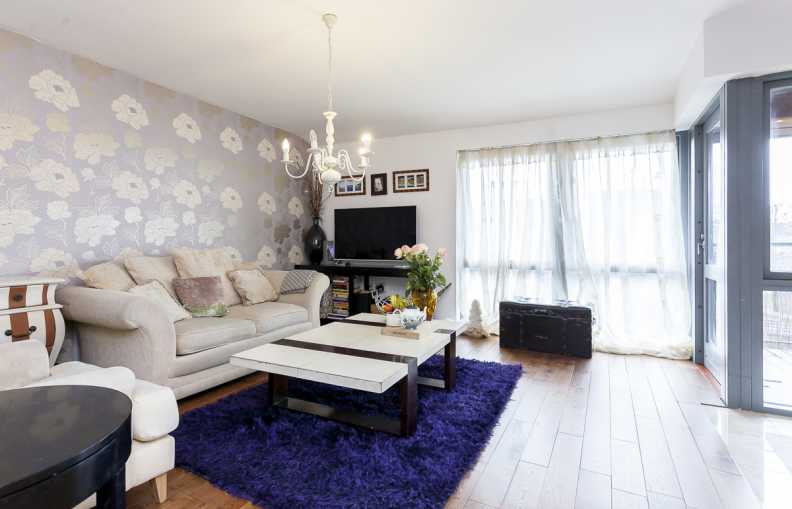 1 bedroom apartments/flats to sale in Martlesham Walk, Colindale-image 6