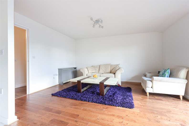 1 bedroom apartments/flats to sale in Martlesham Walk, Colindale-image 10