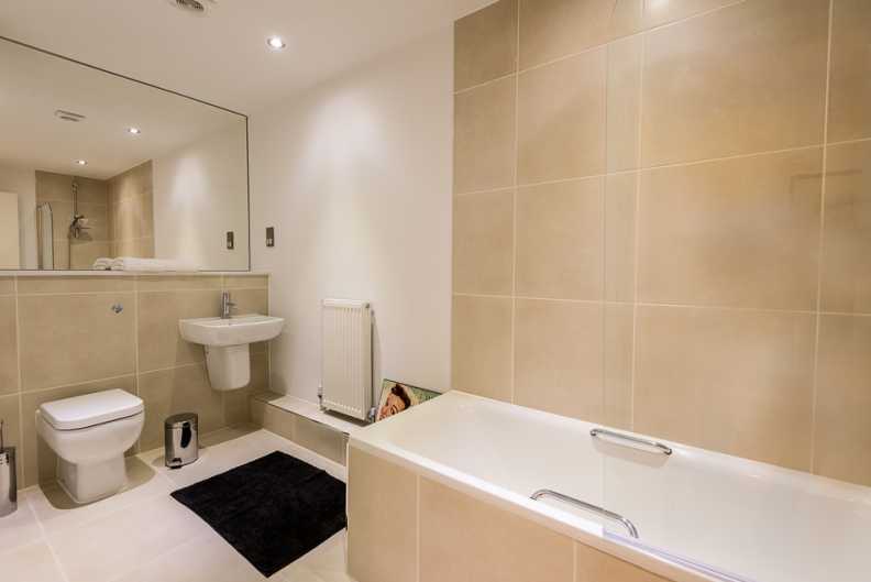 2 bedrooms apartments/flats to sale in Princelet Street, Spitalfields, London-image 4