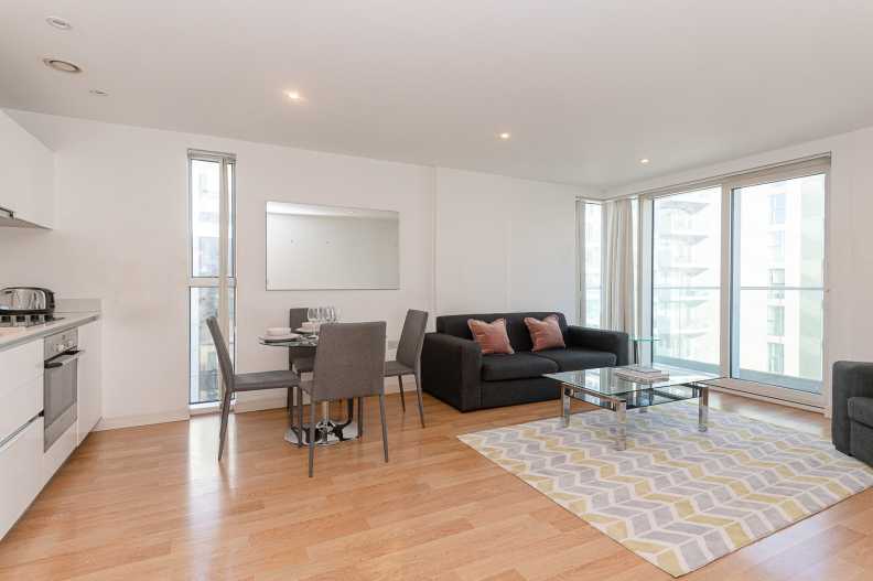 2 bedrooms apartments/flats to sale in Waterside Apartments, Goodchild Road, Manor House-image 5