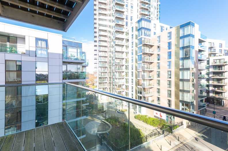 2 bedrooms apartments/flats to sale in Waterside Apartments, Goodchild Road, Manor House-image 8