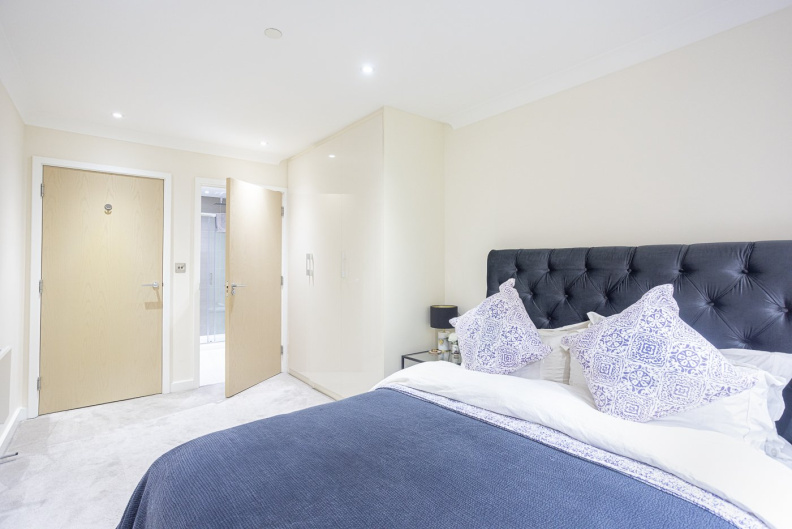 2 bedrooms apartments/flats to sale in Argent House, 3 Beaufort Square, Colindale-image 7