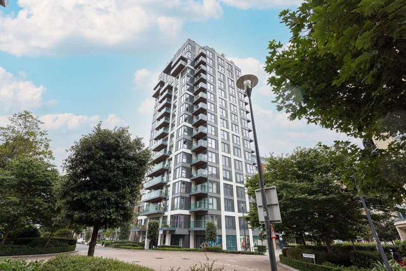 2 bedrooms apartments/flats to sale in Argent House, 3 Beaufort Square, Colindale-image 18