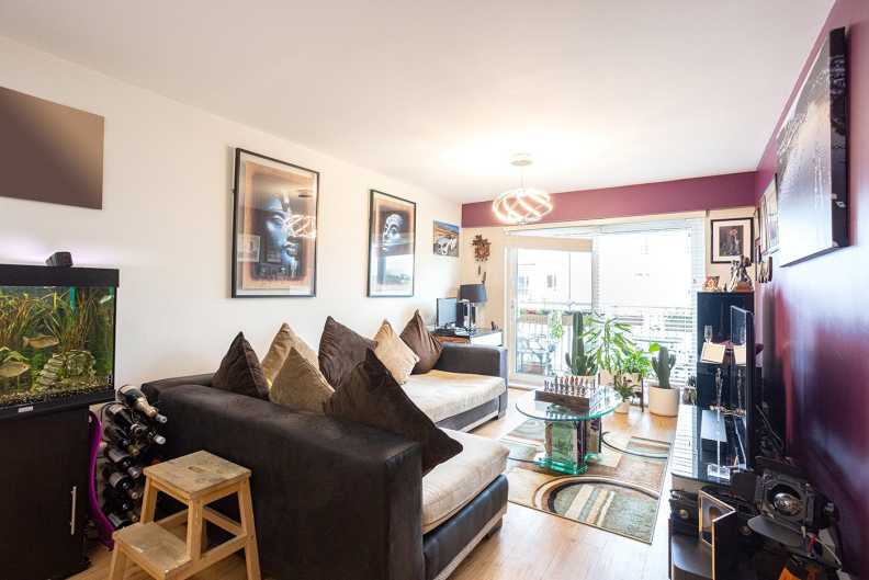 2 bedrooms apartments/flats to sale in Heritage Avenue, Beaufort Park, Colindale-image 3