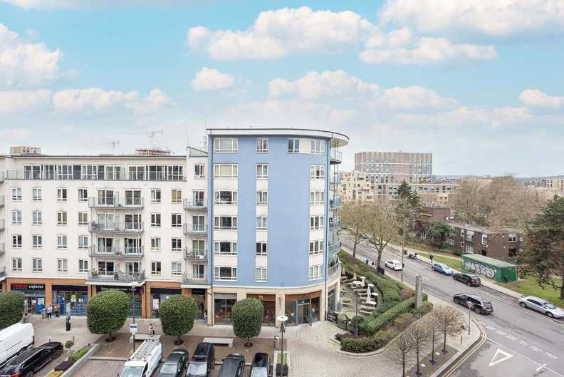 2 bedrooms apartments/flats to sale in Heritage Avenue, Beaufort Park, Colindale-image 9