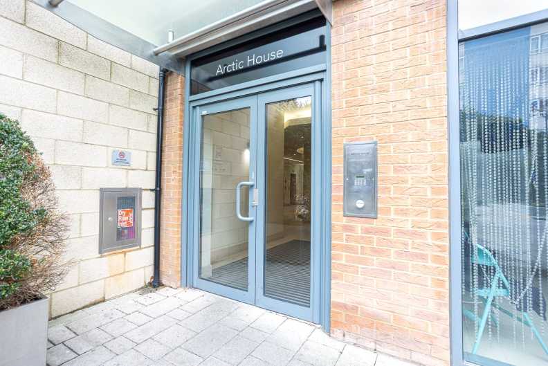 2 bedrooms apartments/flats to sale in Heritage Avenue, Beaufort Park, Colindale-image 16