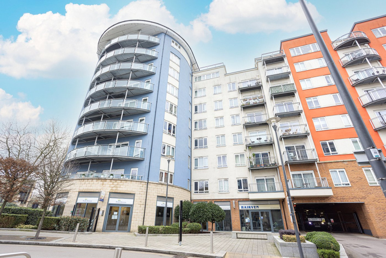 2 bedrooms apartments/flats to sale in Heritage Avenue, Beaufort Park, Colindale-image 1