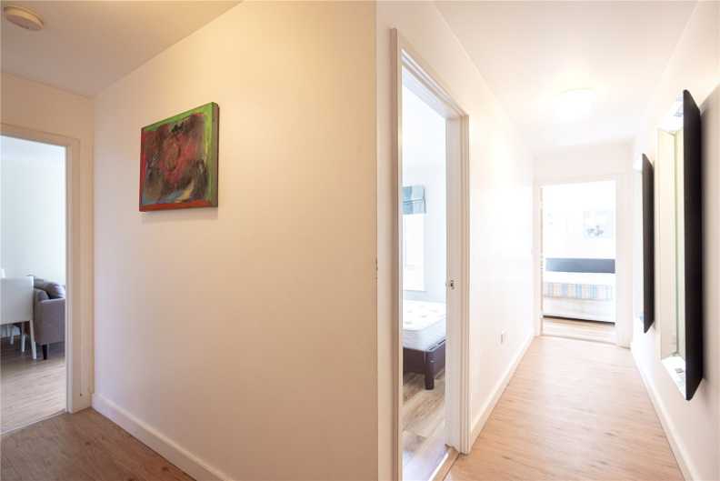 2 bedrooms apartments/flats to sale in Bantam House, 6 Heritage Avenue, Beaufort Park-image 3