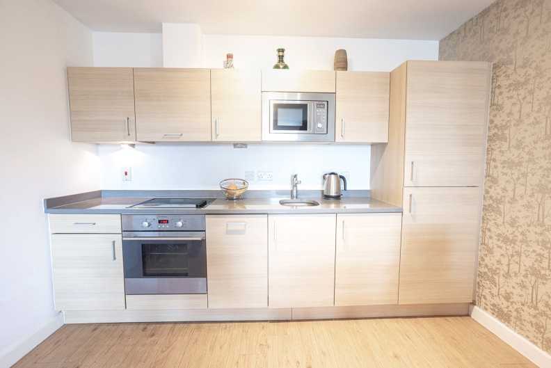 2 bedrooms apartments/flats for sale in Heritage Avenue, Beaufort Park, Colindale - NW9 view 3