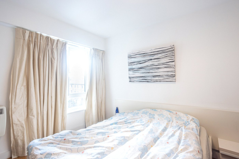 2 bedrooms apartments/flats for sale in Heritage Avenue, Beaufort Park, Colindale - NW9 view 8