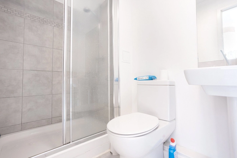 2 bedrooms apartments/flats to sale in Heritage Avenue, Beaufort Park, Colindale-image 10