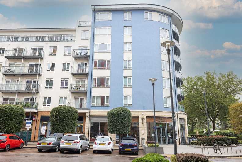 2 bedrooms apartments/flats for sale in Heritage Avenue, Beaufort Park, Colindale - NW9 view 5