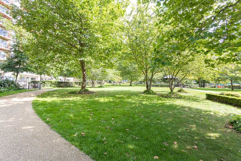 2 bedrooms apartments/flats for sale in Heritage Avenue, Beaufort Park, Colindale - NW9 view 14