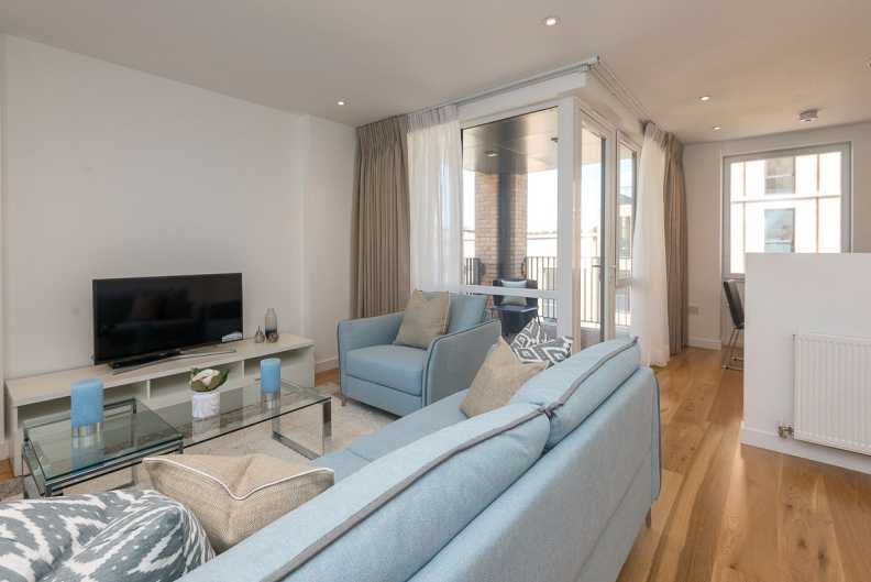 2 bedrooms apartments/flats to sale in Holman Drive, Southall-image 4