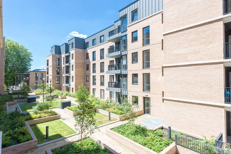 2 bedrooms apartments/flats to sale in Holman Drive, Southall-image 14