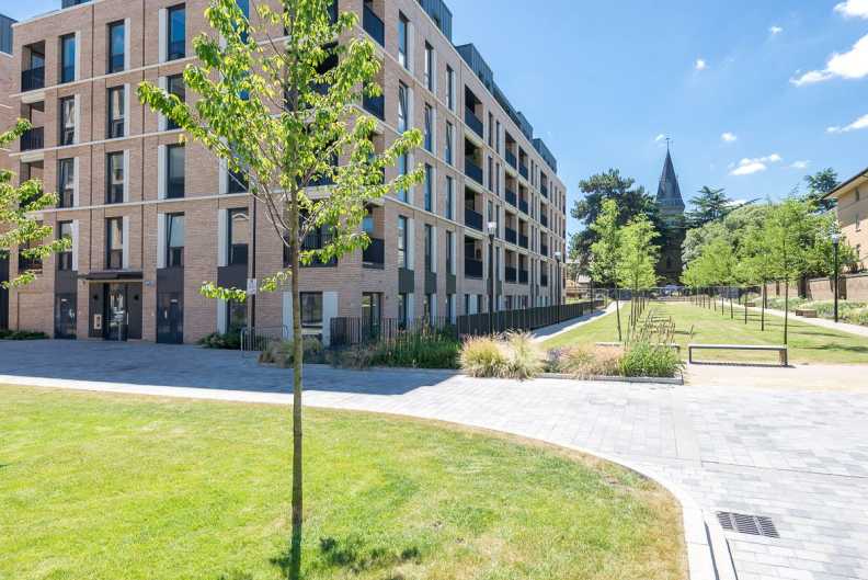 2 bedrooms apartments/flats to sale in Holman Drive, Southall-image 15