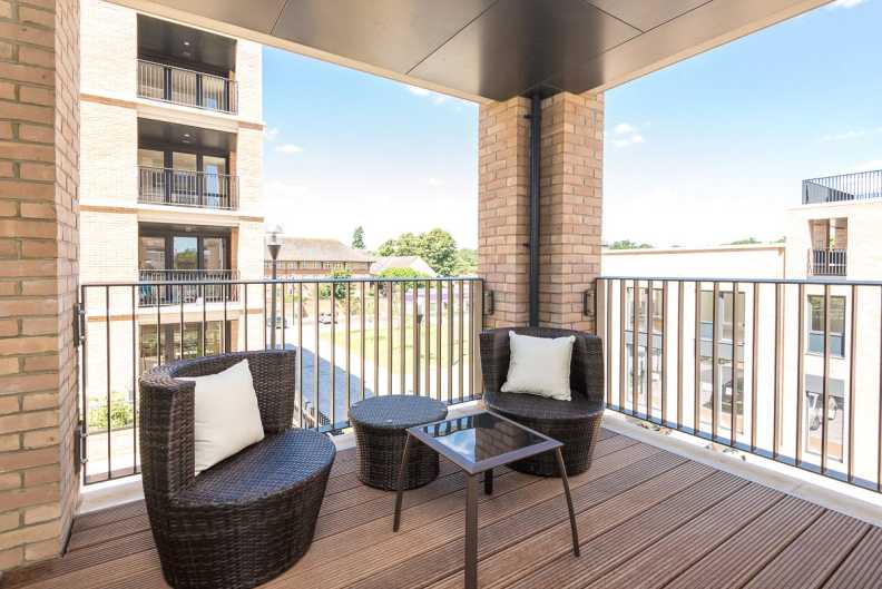 2 bedrooms apartments/flats to sale in Holman Drive, Southall-image 10
