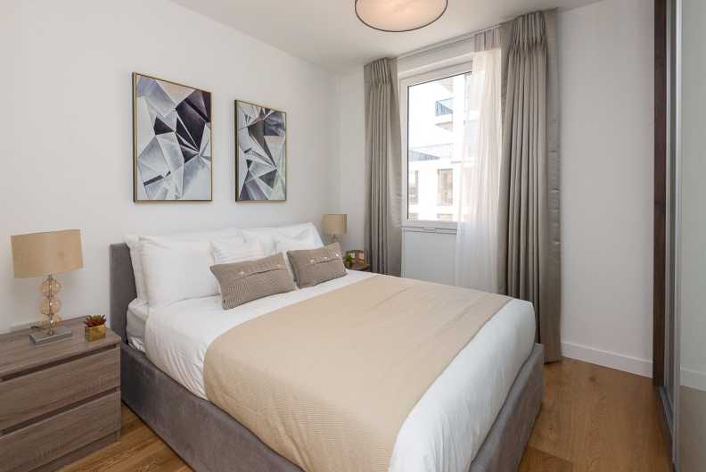 2 bedrooms apartments/flats to sale in Holman Drive, Southall-image 5