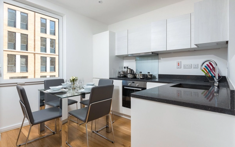 2 bedrooms apartments/flats to sale in Holman Drive, Southall-image 8