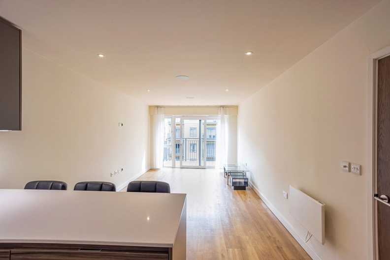2 bedrooms apartments/flats to sale in Carleton House, 20 Boulevard Drive, Colindale-image 8